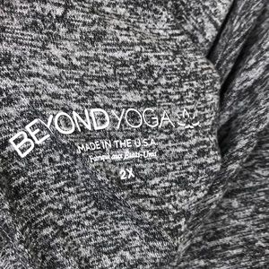 Beyond Yoga Tops - Beyond Yoga Weekend Traveler Gray Soft Top 2X Beyond Yoga Tops - Beyond Yoga Weekend Traveler Gray Soft Top 2X